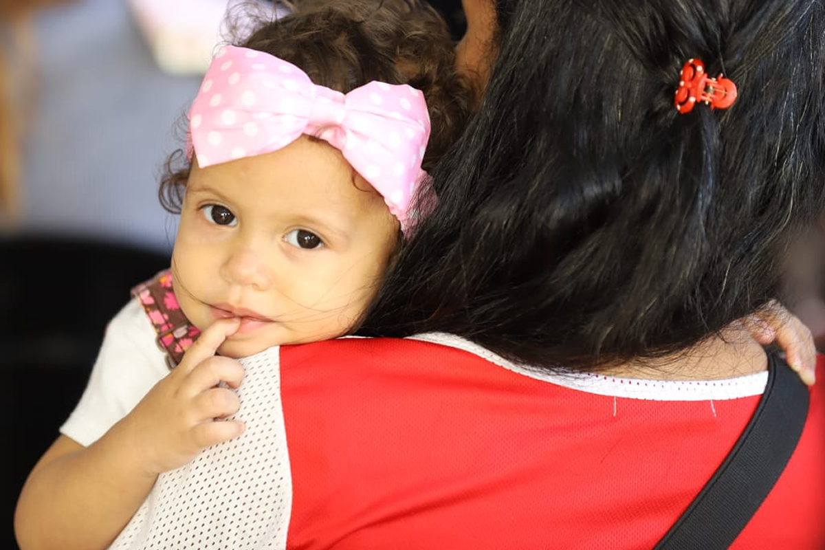 Una de las prioridades del INAIPI es que los bebés cuenten con alimento de amor desde el inicio de la vida.