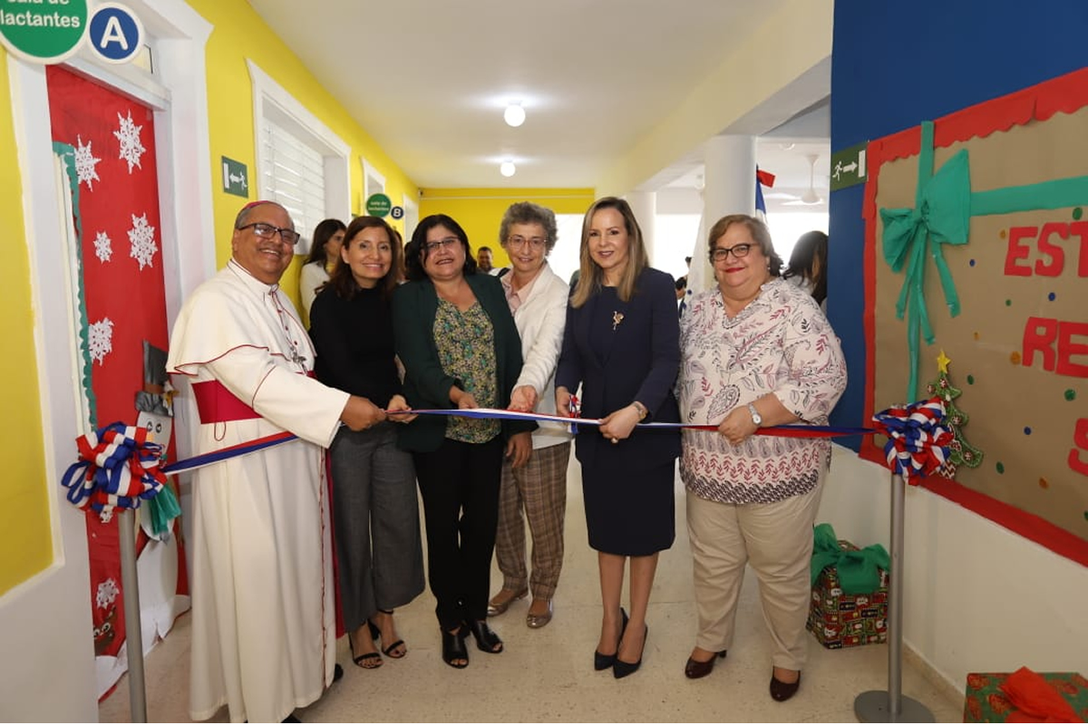 Niños y niñas de CAIPI y CAFI celebran la Navidad 