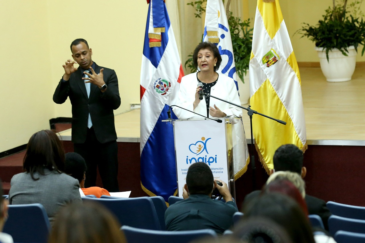 Personal del INAIPI participa en taller sobre política de atención a la Primera Infancia