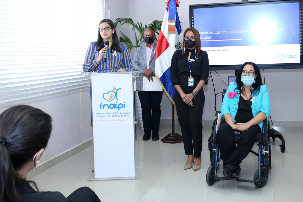 Alicia Lopez-Penha, María Recarey y Darelis de los Santos, técnicas de Atención a la Discapacidad.