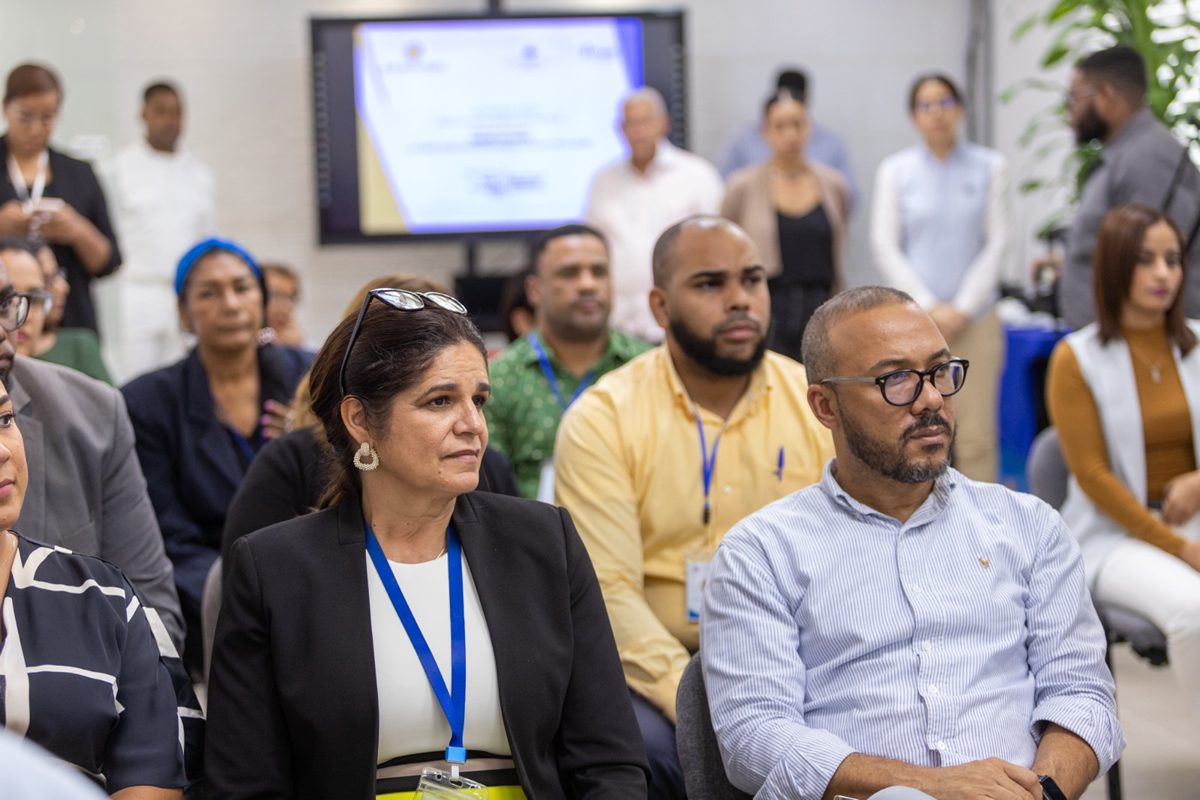Colaboradores del INAIPI presentes en la actividad