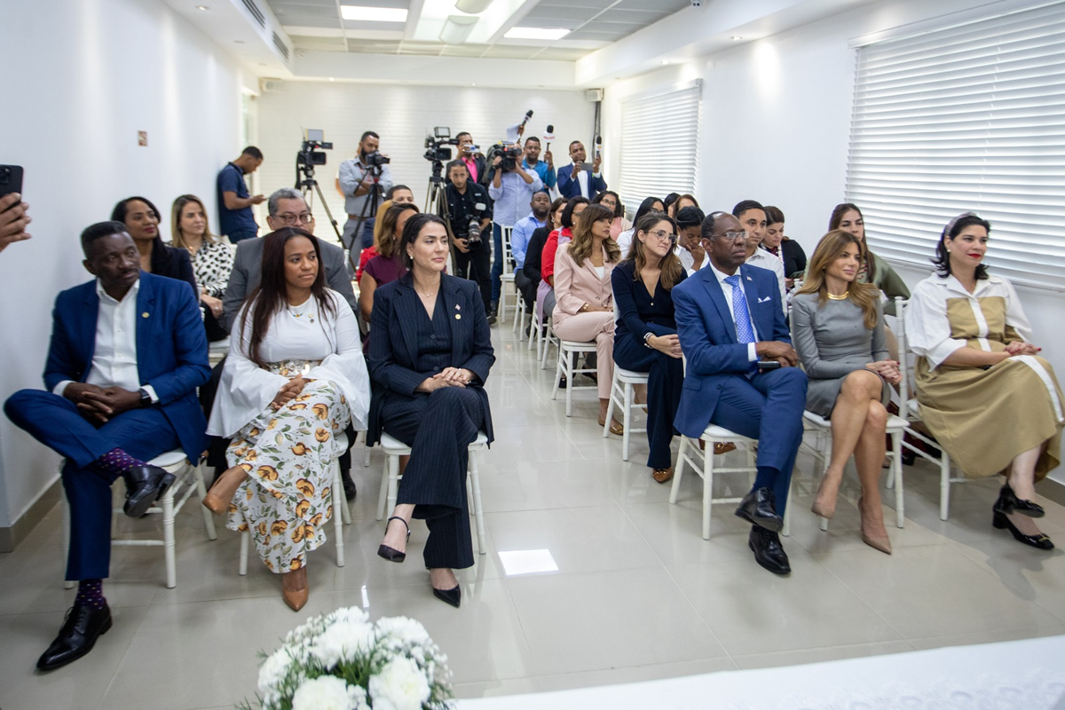 Personalidades que asistieron en la firma del convenio