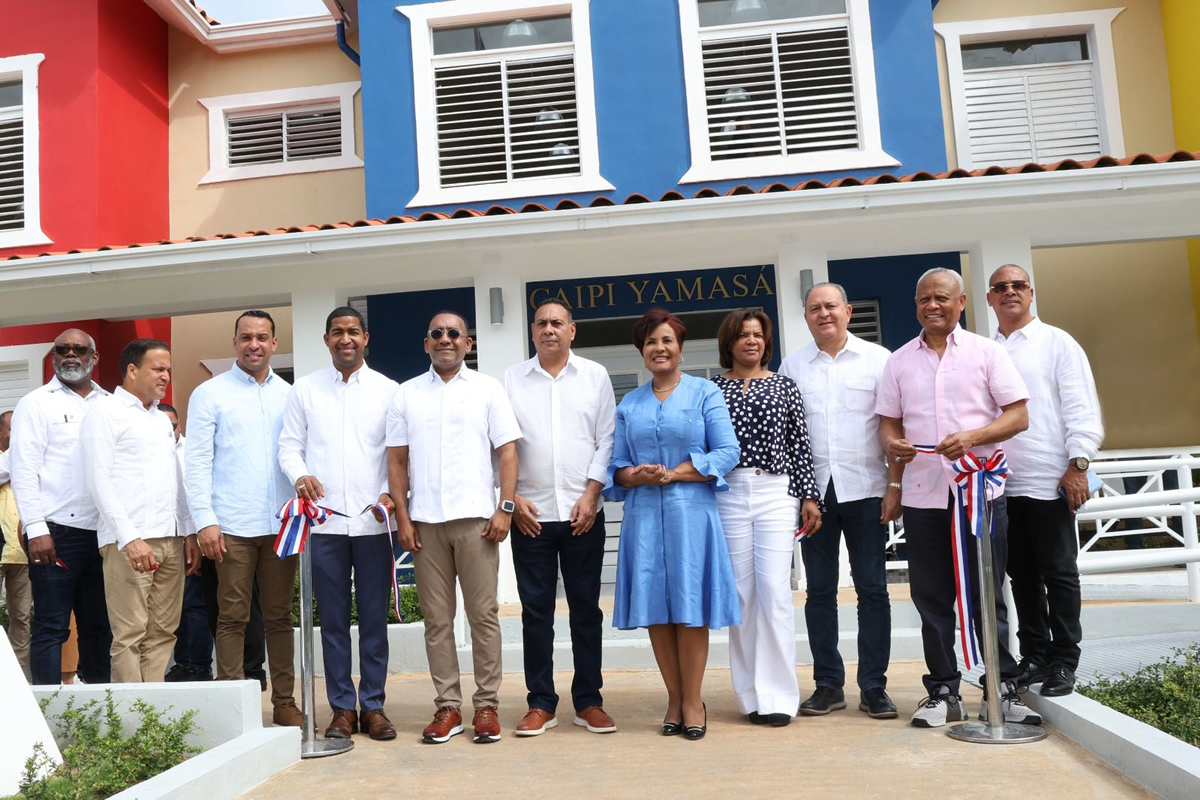 Josefa Castillo Rodríguez, directora ejecutiva del Instituto Nacional de Atención Integral a la Primera Infancia (INAIPI), encabeza acto de inauguración del CAIPI Yamasá