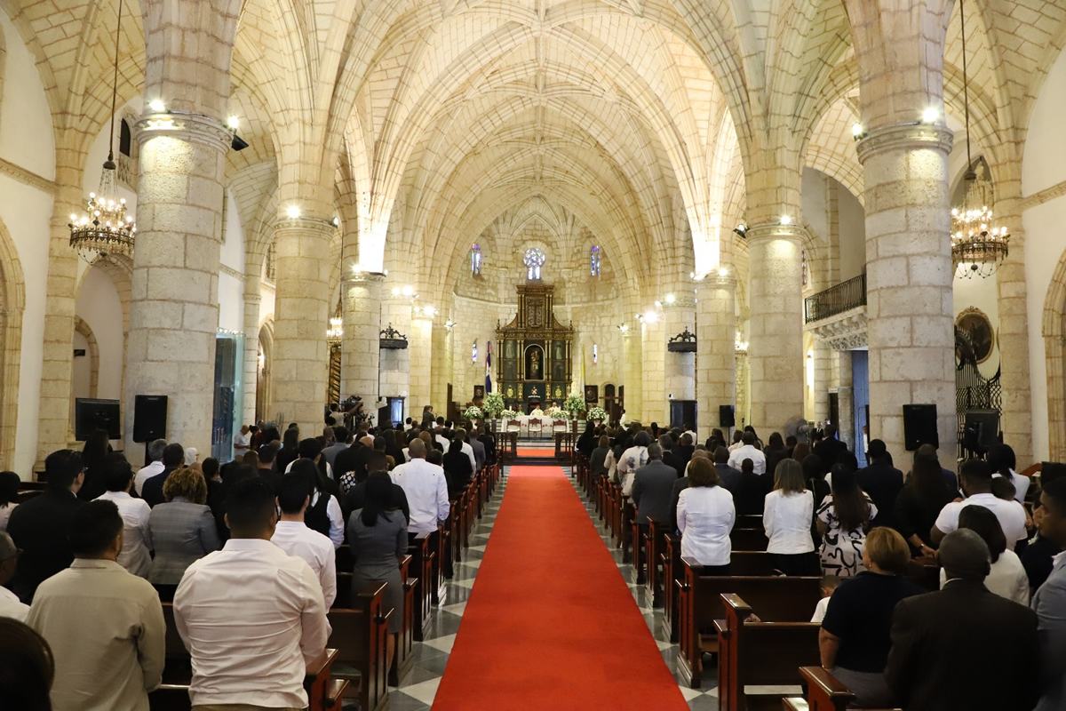 INAIPI celebra décimo aniversario con misa de acción de gracias  Vista de los presentes en la eucaristía